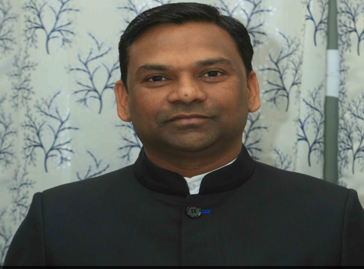 Dr. M. L. Vasita — Warden